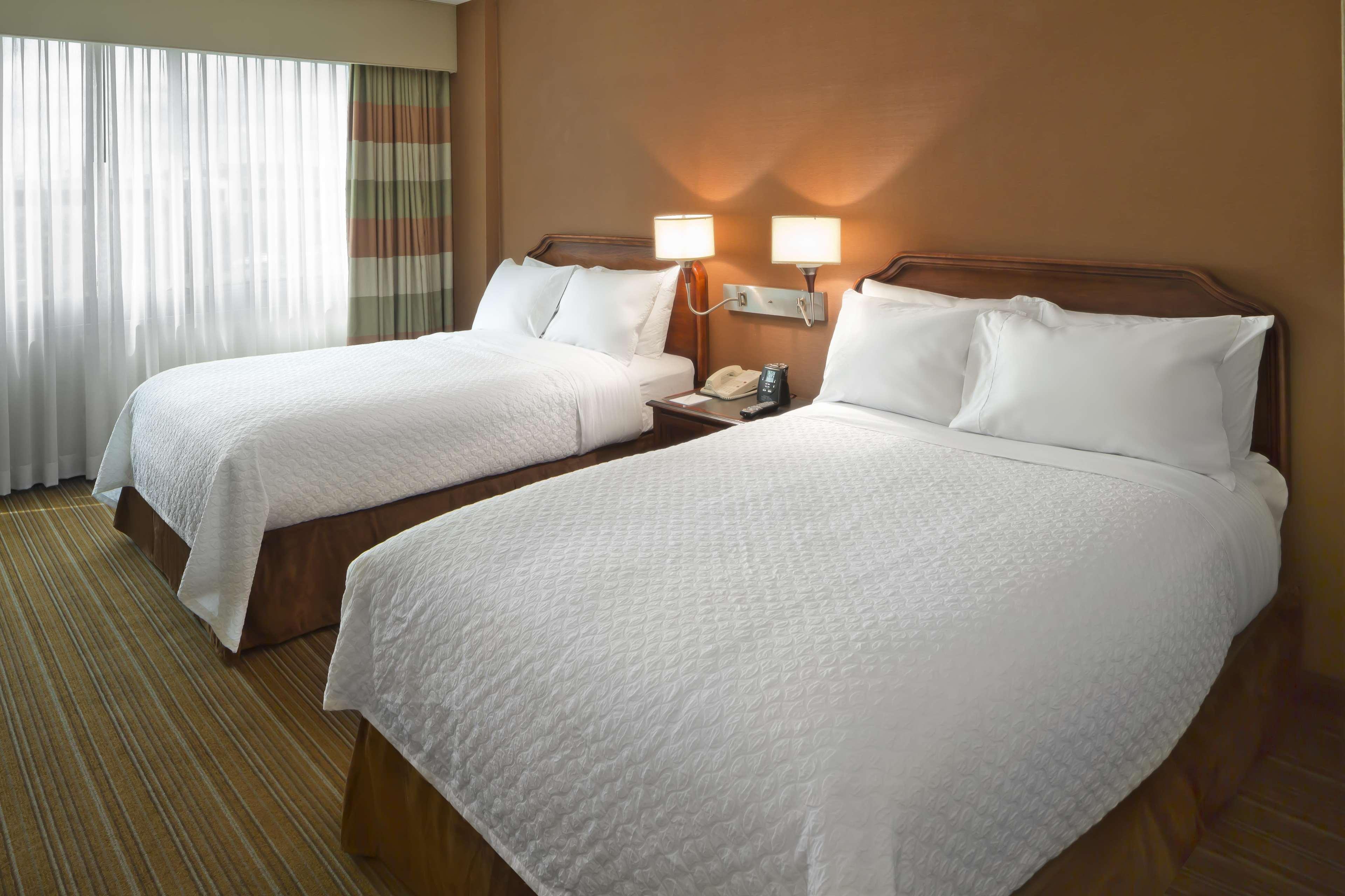 Embassy Suites Parsippany Extérieur photo