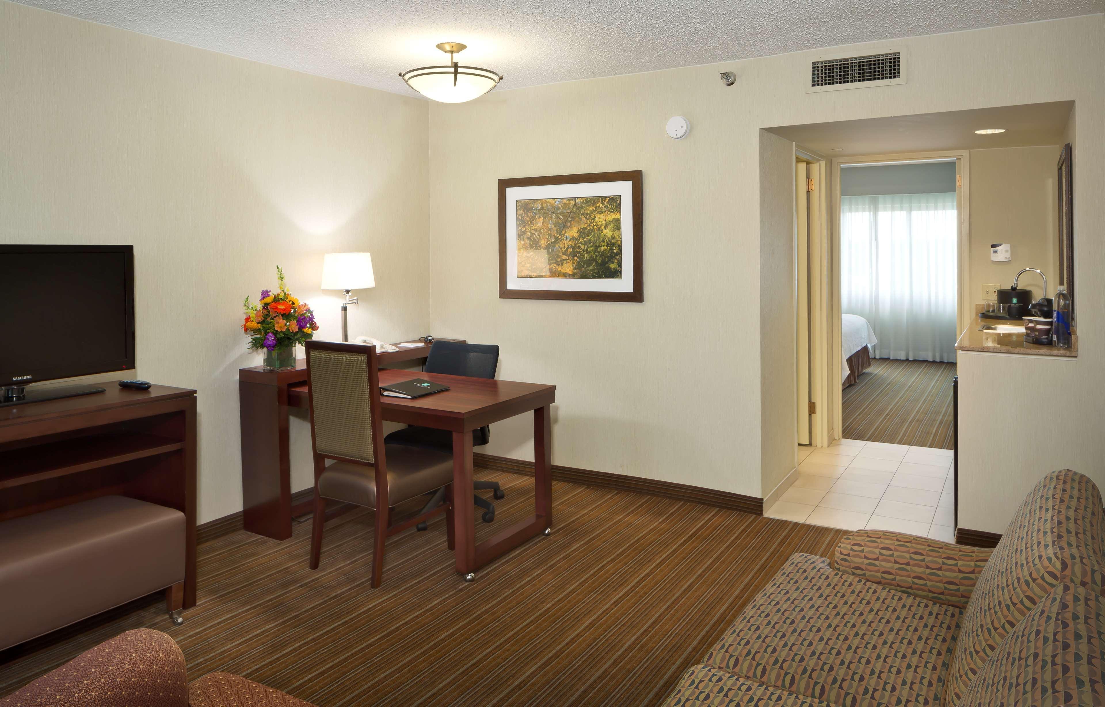 Embassy Suites Parsippany Extérieur photo
