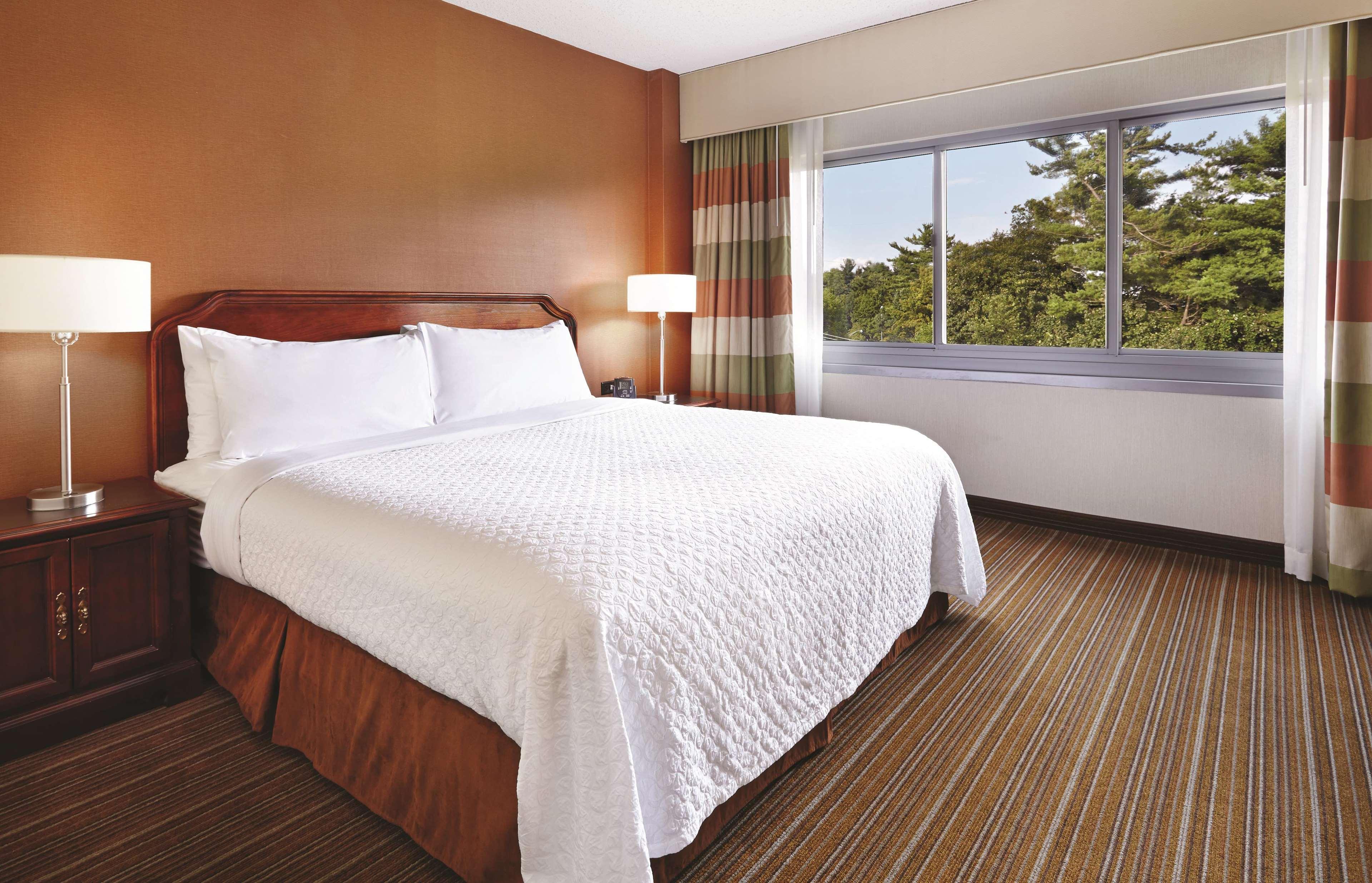 Embassy Suites Parsippany Extérieur photo
